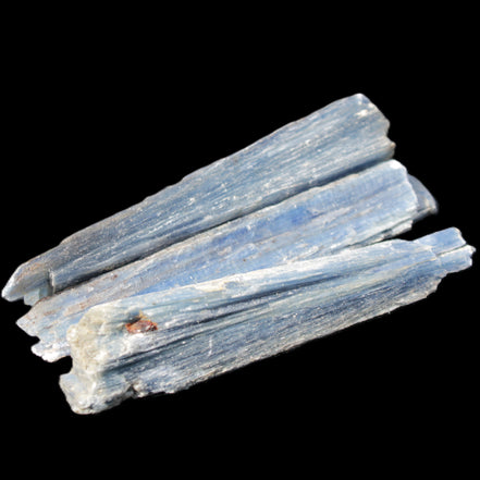 Kyanite 3 chunky blade crystals 73-90mm 67g in sunlight - Rocks and Things Store