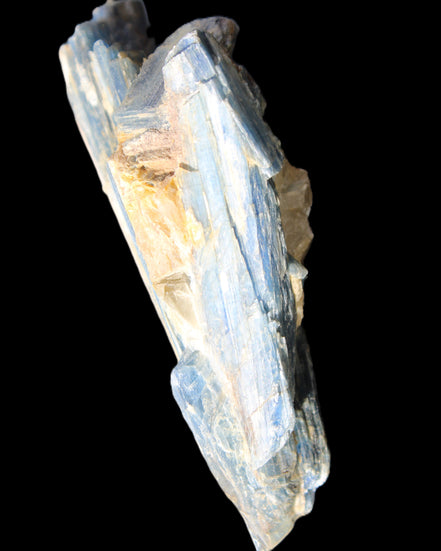 Kyanite fanned blade crystal cluster 105*60*30mm 227g in sunlight - Rocks and Things Store