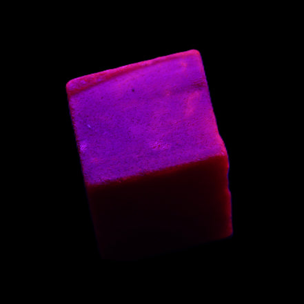 Ruby cube from Myanmar (dyed) 26*25mm 170ct 34g in UV light - Rocks and Things Store