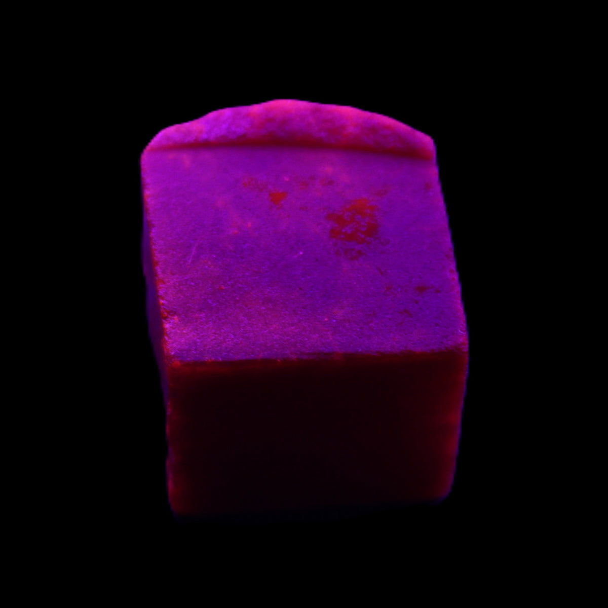 Ruby cube from Myanmar (dyed) 26*25mm 170ct 34g in UV light - Rocks and Things Store