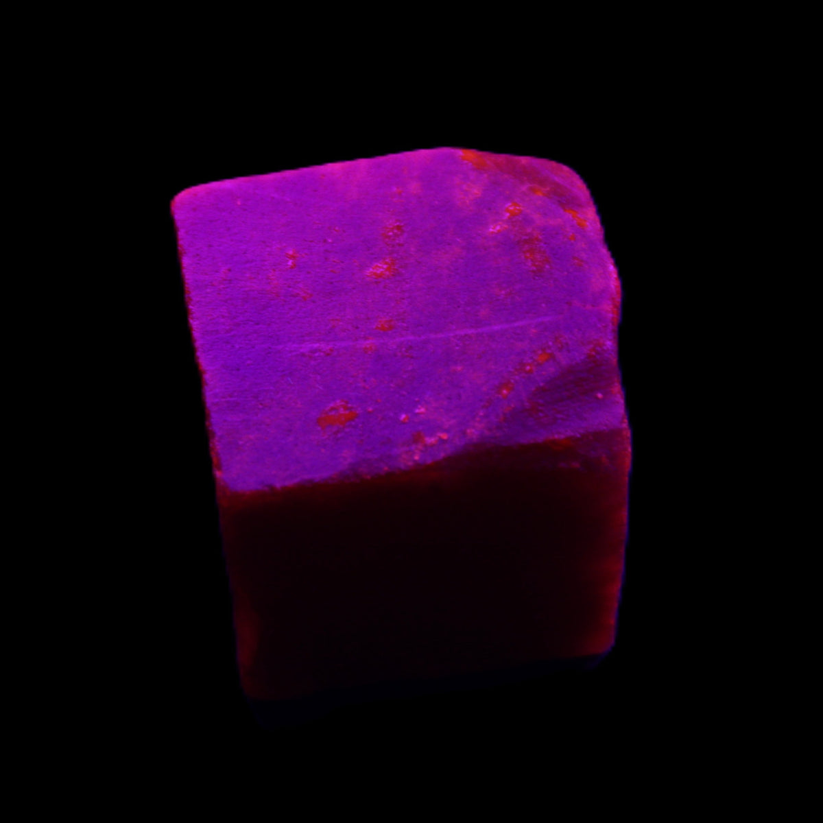Ruby cube from Myanmar (dyed) 26*25mm 170ct 34g in UV light - Rocks and Things Store