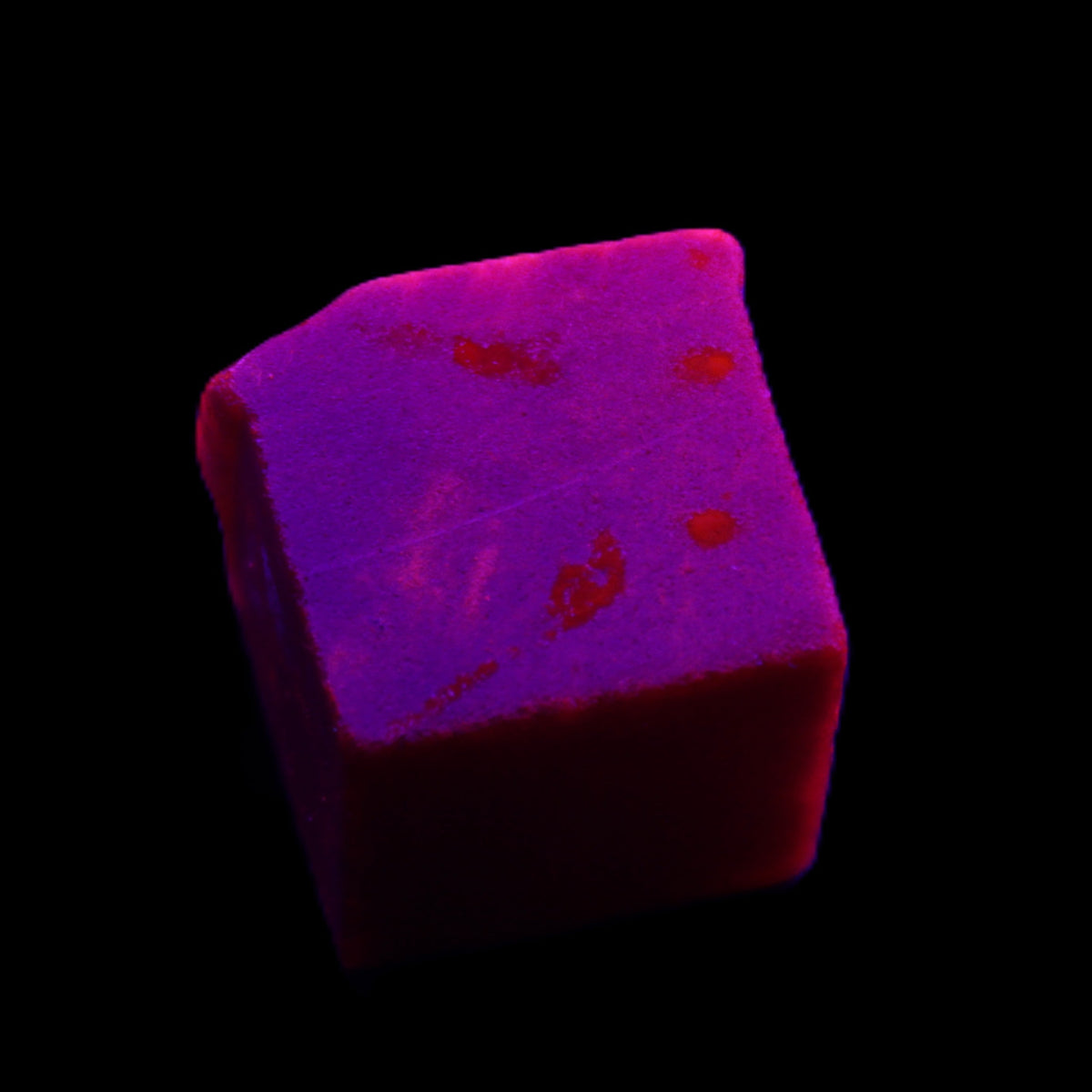 Ruby cube from Myanmar (dyed) 26*25mm 170ct 34g in UV light - Rocks and Things Store