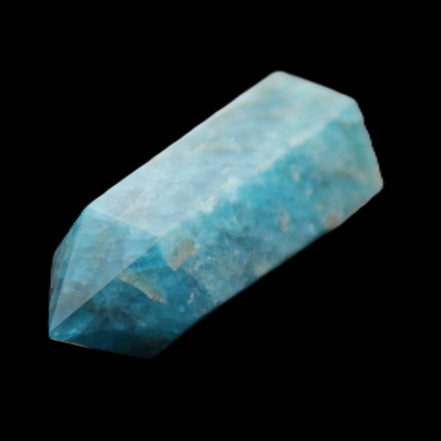 Apatite wand 17*16*42m 23g in sunlight - Rocks and Things Store