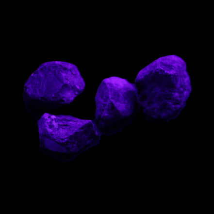 Sapphire corundum 4-6 rough crystals 8-9g in UV light - Rocks and Things Store