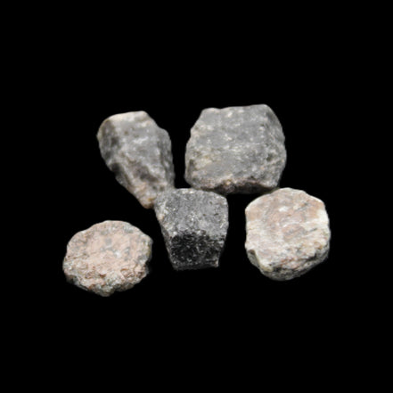 Sapphire corundum 4-6 rough crystals 8-9g in sunlight - Rocks and Things Store