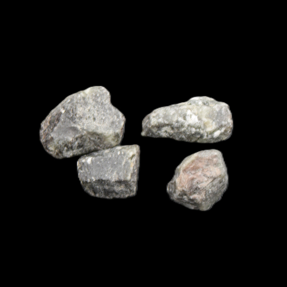 Sapphire corundum 4-6 rough crystals 8-9g in sunlight - Rocks and Things Store