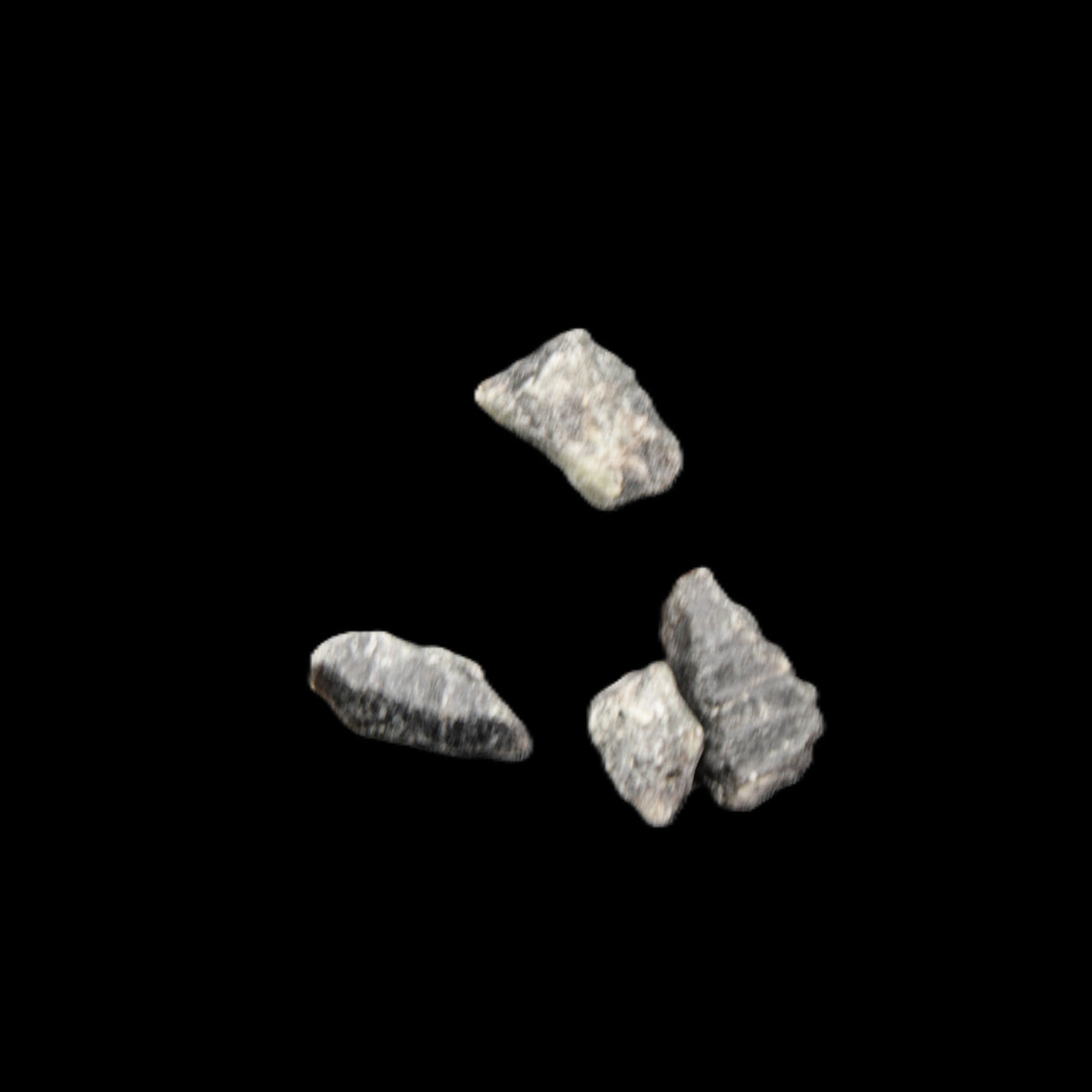 Sapphire corundum 4-6 rough crystals 8-9g in sunlight - Rocks and Things Store