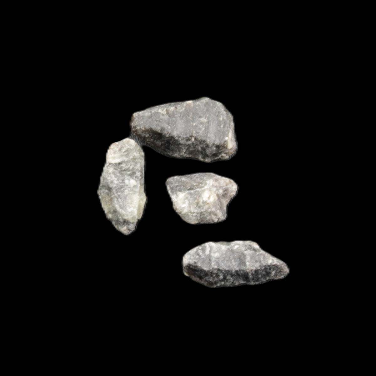 Sapphire corundum 4-6 rough crystals 8-9g in sunlight - Rocks and Things Store