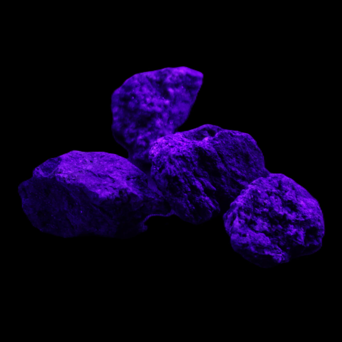 Veszelyite Malachite Green Stone 3-5 stones 21-23g in UV light - Rocks and Things Store