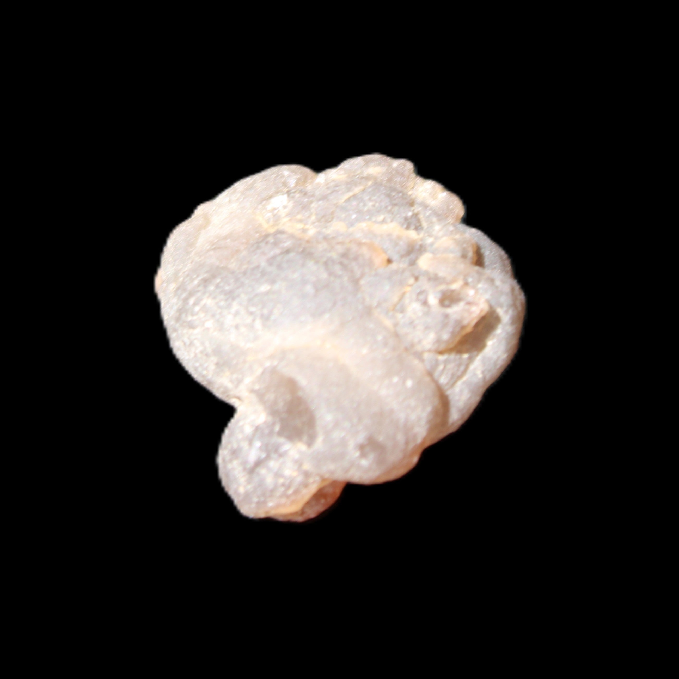 Gobi Desert Agate 36*27*13mm 20g in sunlight - Rocks and Things Store