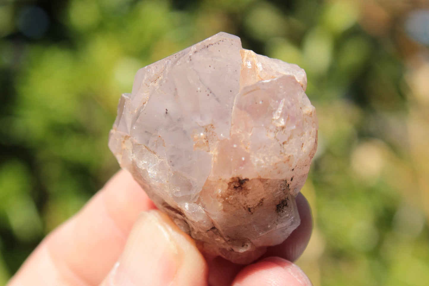 White silver mountain Quartz crystal point 53g Rocks and Things