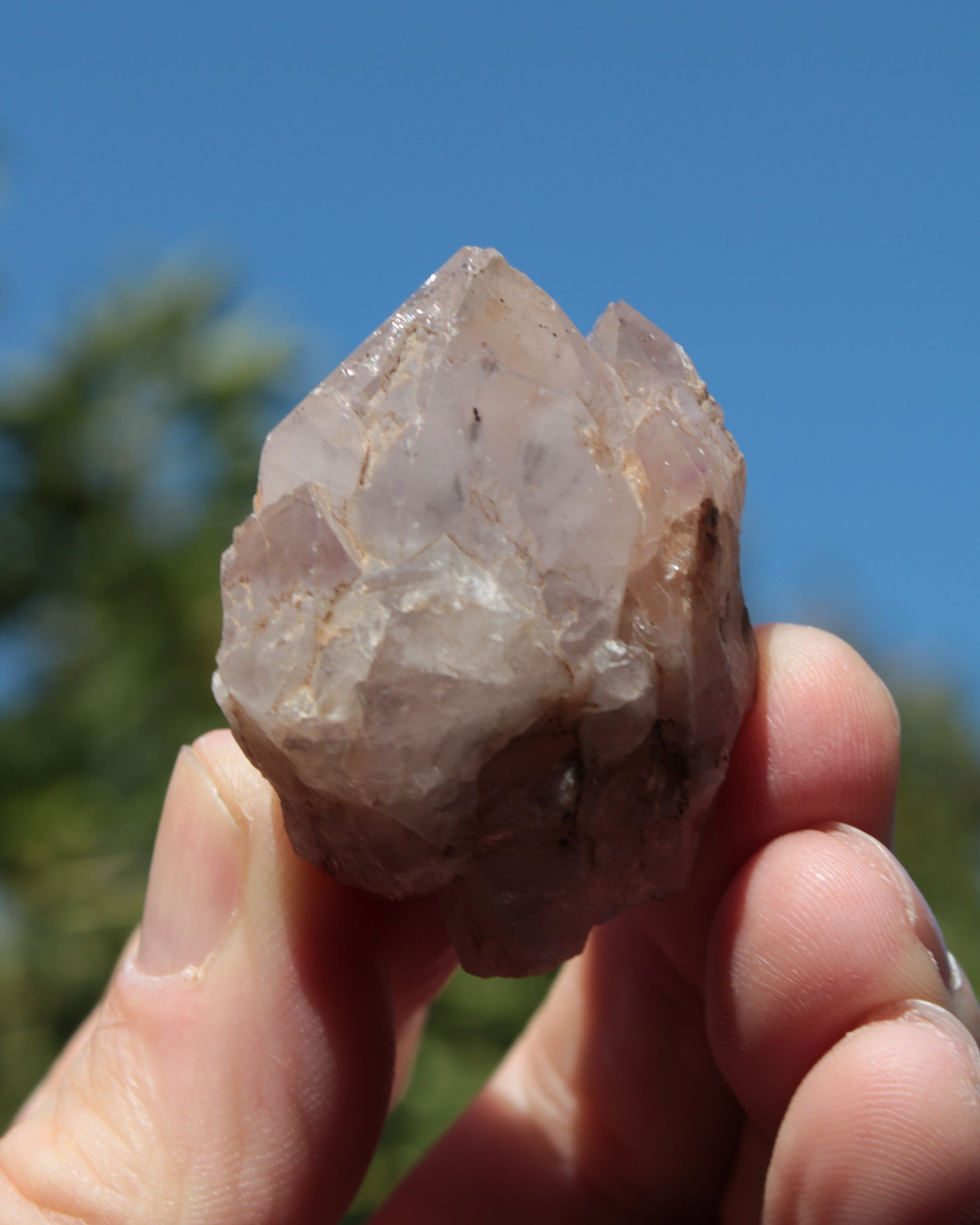 White silver mountain Quartz crystal point 53g Rocks and Things