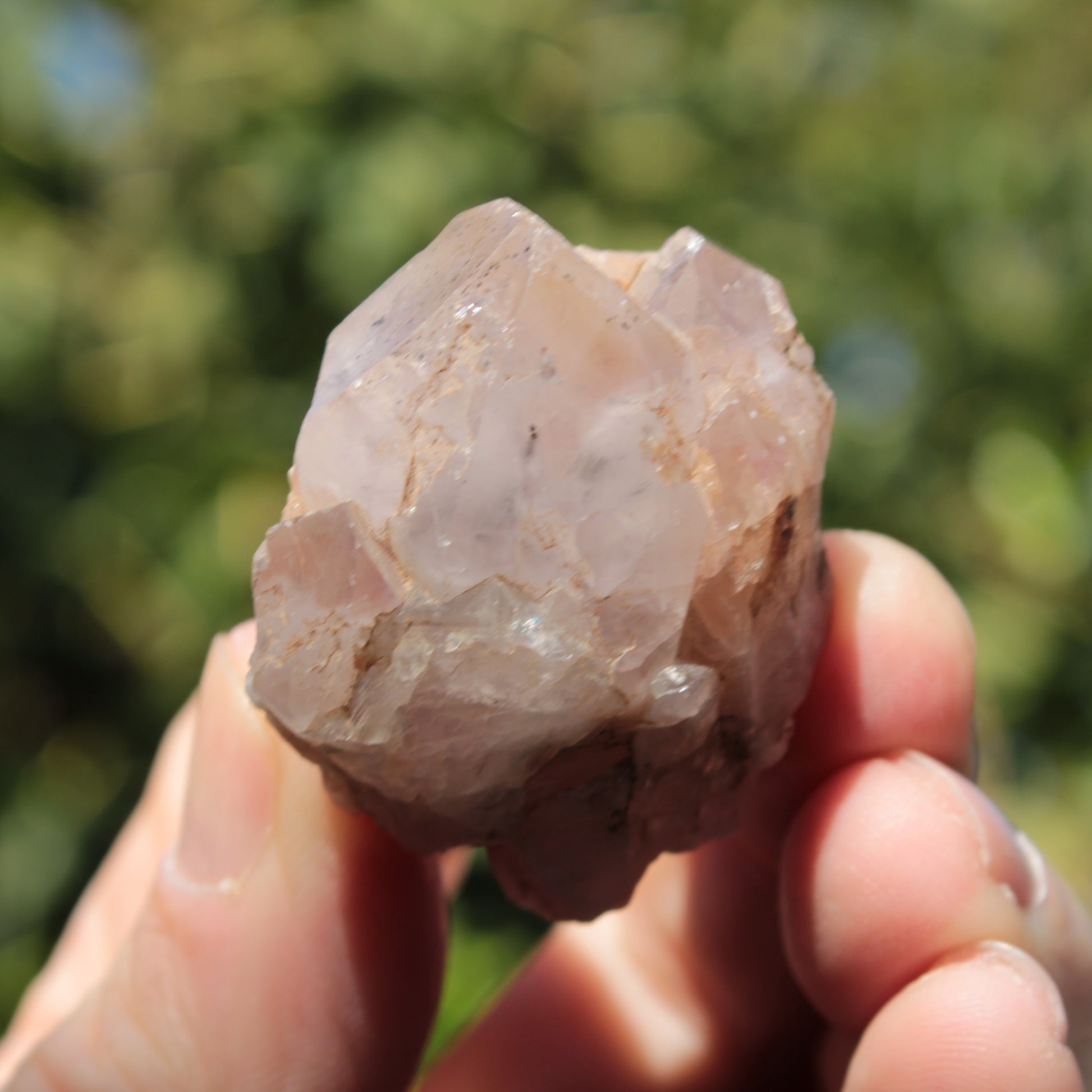 White silver mountain Quartz crystal point 53g Rocks and Things