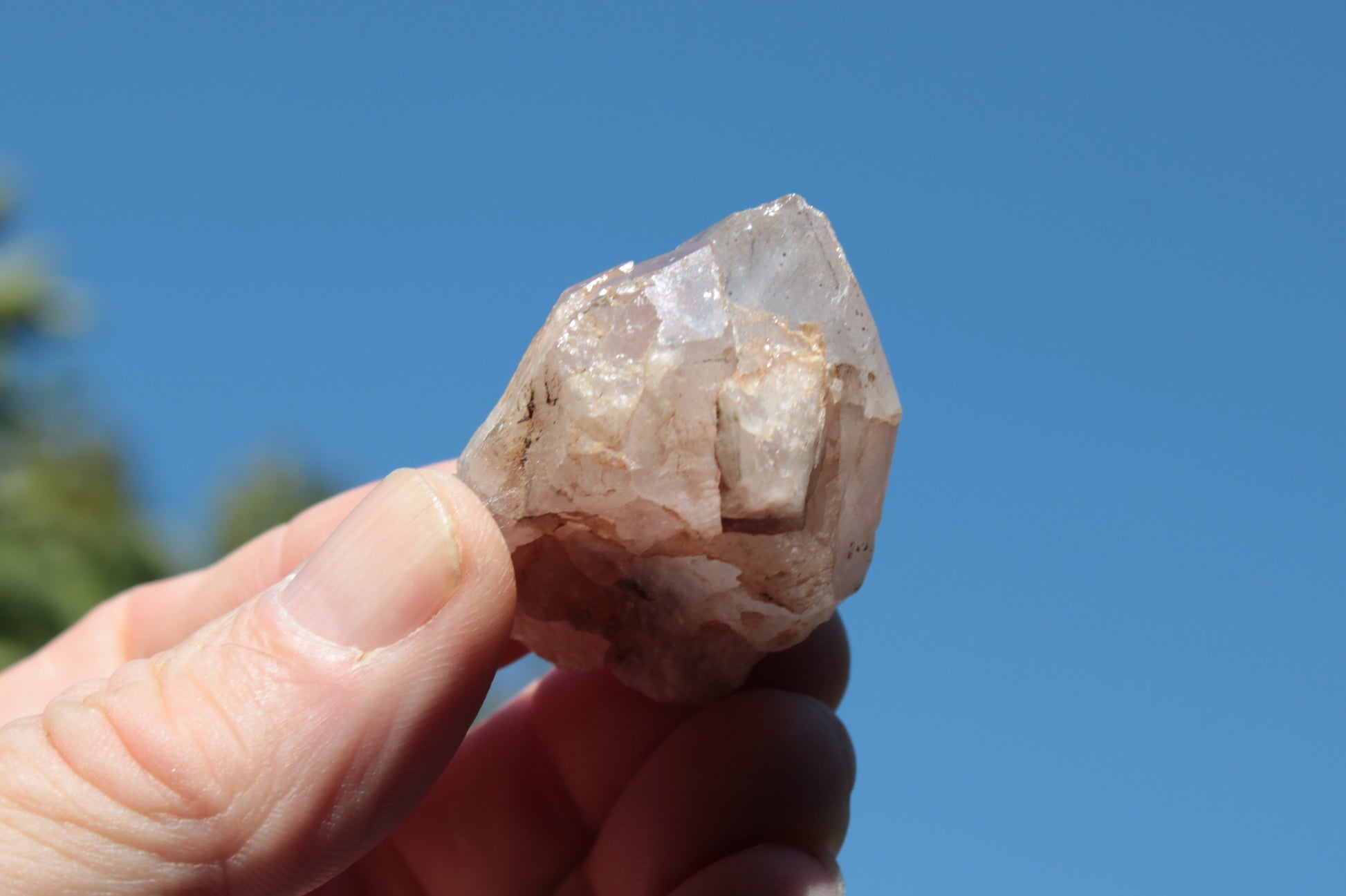 White silver mountain Quartz crystal point 53g Rocks and Things