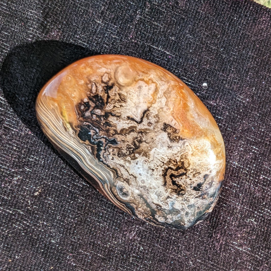 Sardonyx agate palm stone 35-45g Rocks and Things