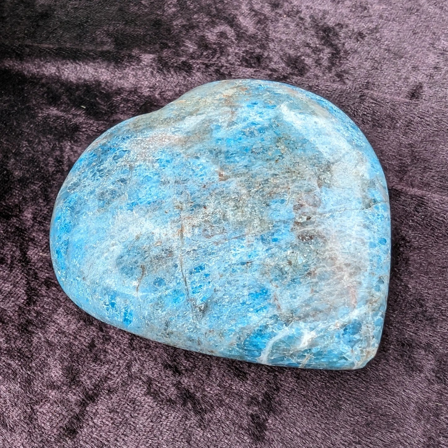 Apatite heart 385g Rocks and Things