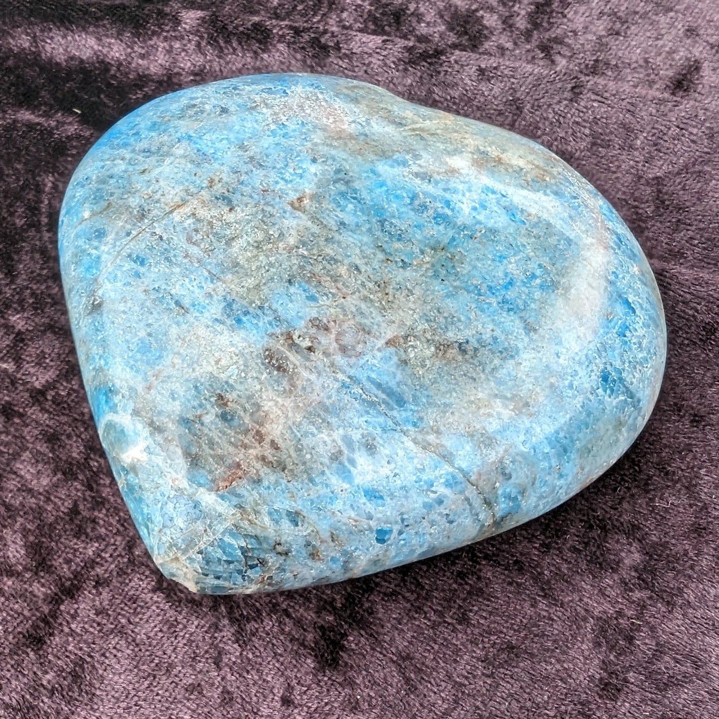 Apatite heart 385g Rocks and Things