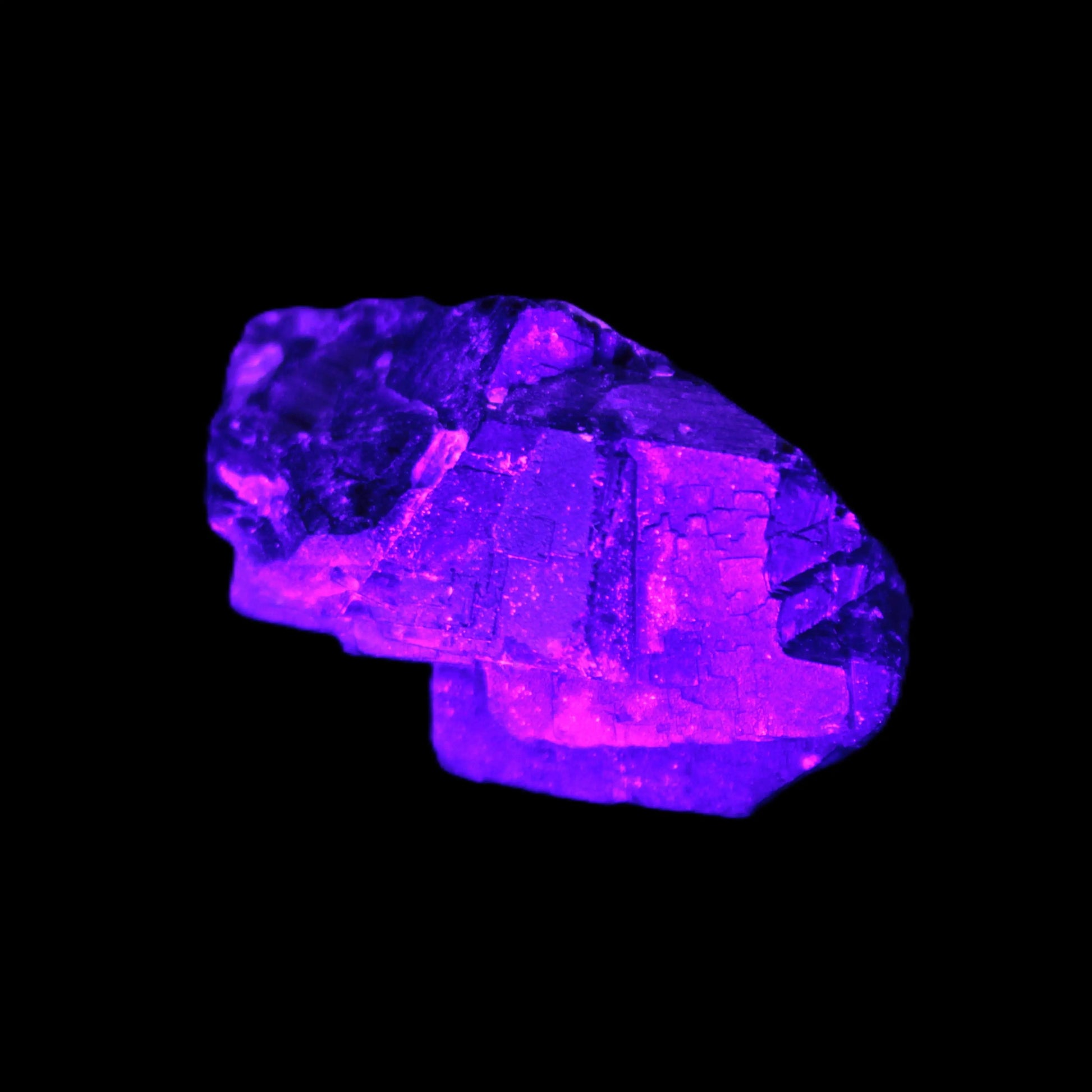 Black Rose UV-reactive Fluorite specimen 18.8g Rocks and Things Store