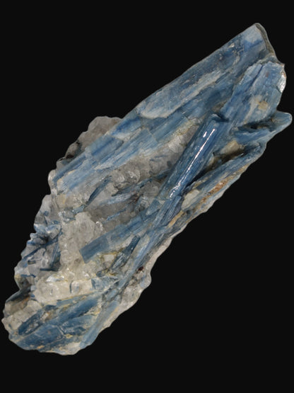 Blue Kyanite cluster 750g Rocks and Things