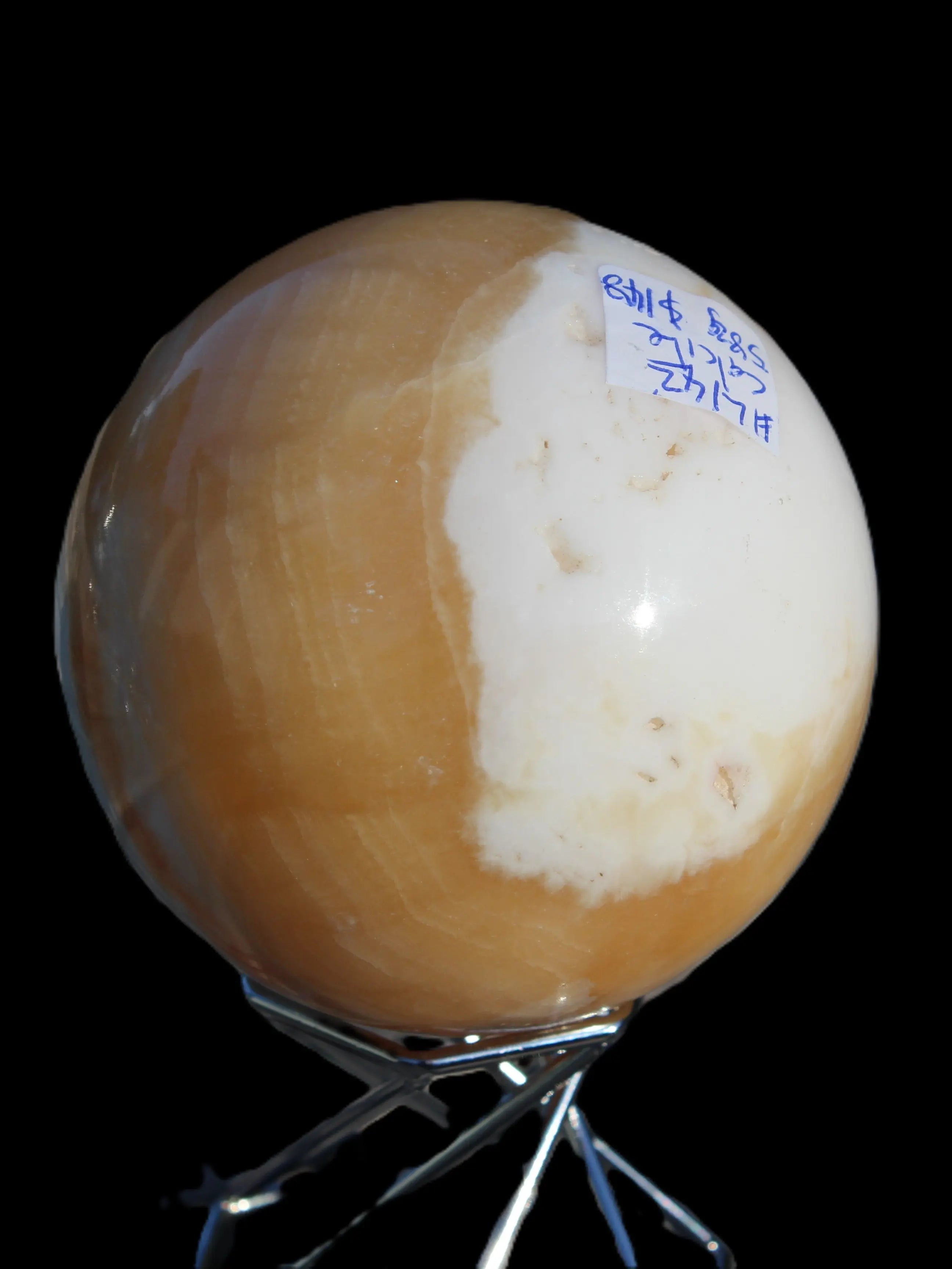 Calcite sphere 582g Rocks and Things