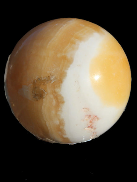 Calcite sphere 582g Rocks and Things