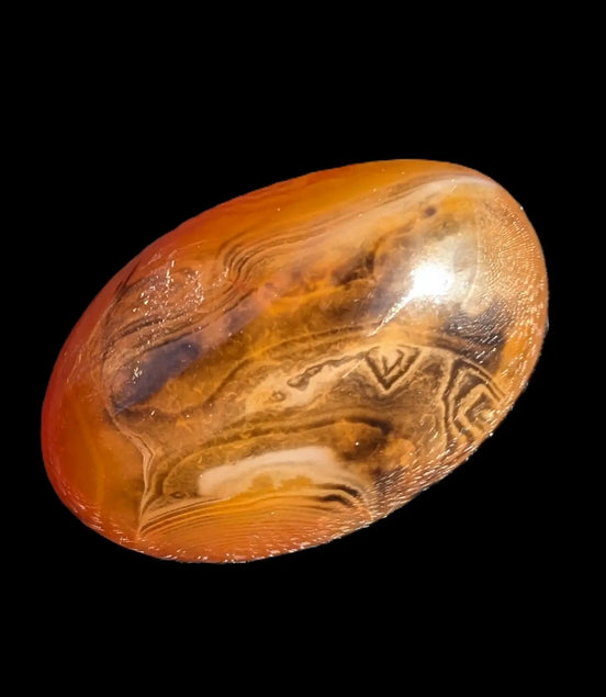 Crazy Lace Silk Banded Agate tumbled stone from Madagascar 35*54mm 68g Rocks and Things