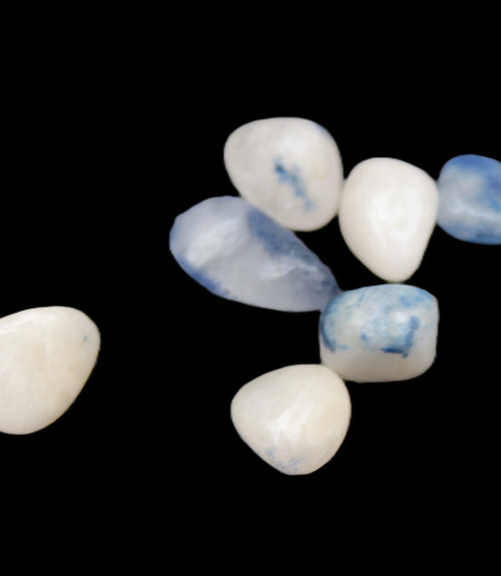 Dumortierite Blue hair Quartz 7 tiny crystals 7-9g Rocks and Things