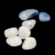Dumortierite Blue hair Quartz 7 tiny crystals 7-9g Rocks and Things