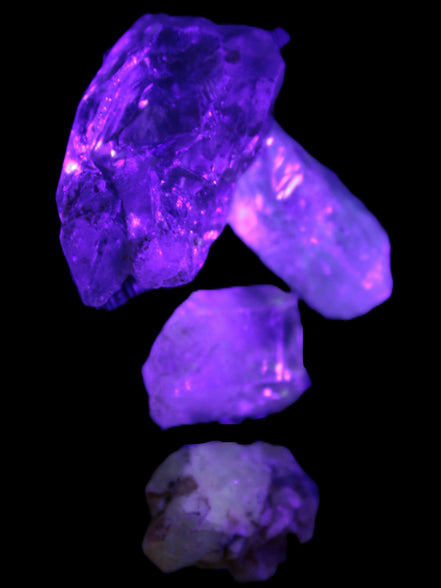 Fenster Enhydro Quartz with oil 1-6 crystals 11-18g Rocks and Things
