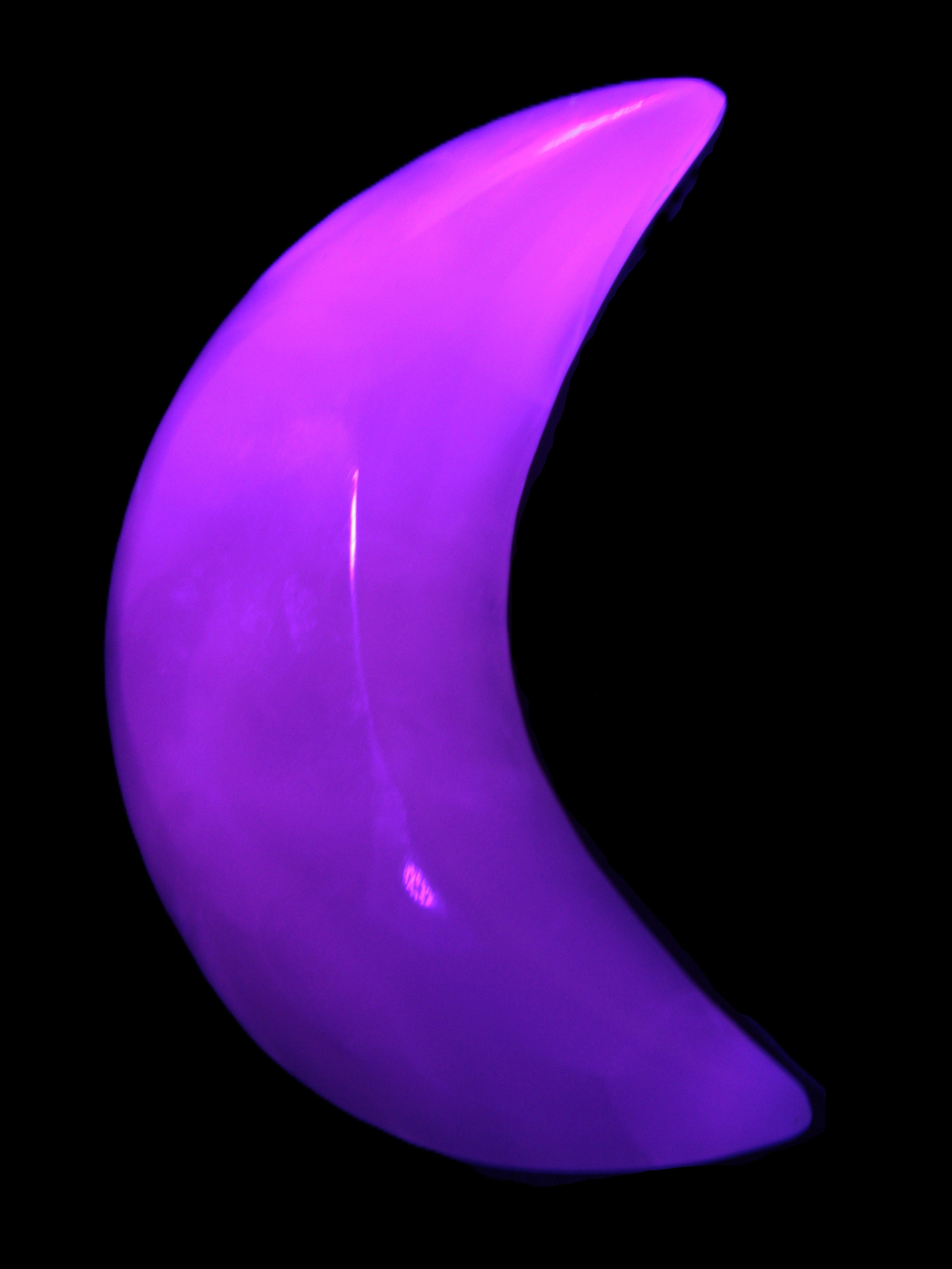 Mangano Calcite moon 72*101mm 171g Rocks and Things Store