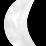 Mangano Calcite moon 72*101mm 171g Rocks and Things Store