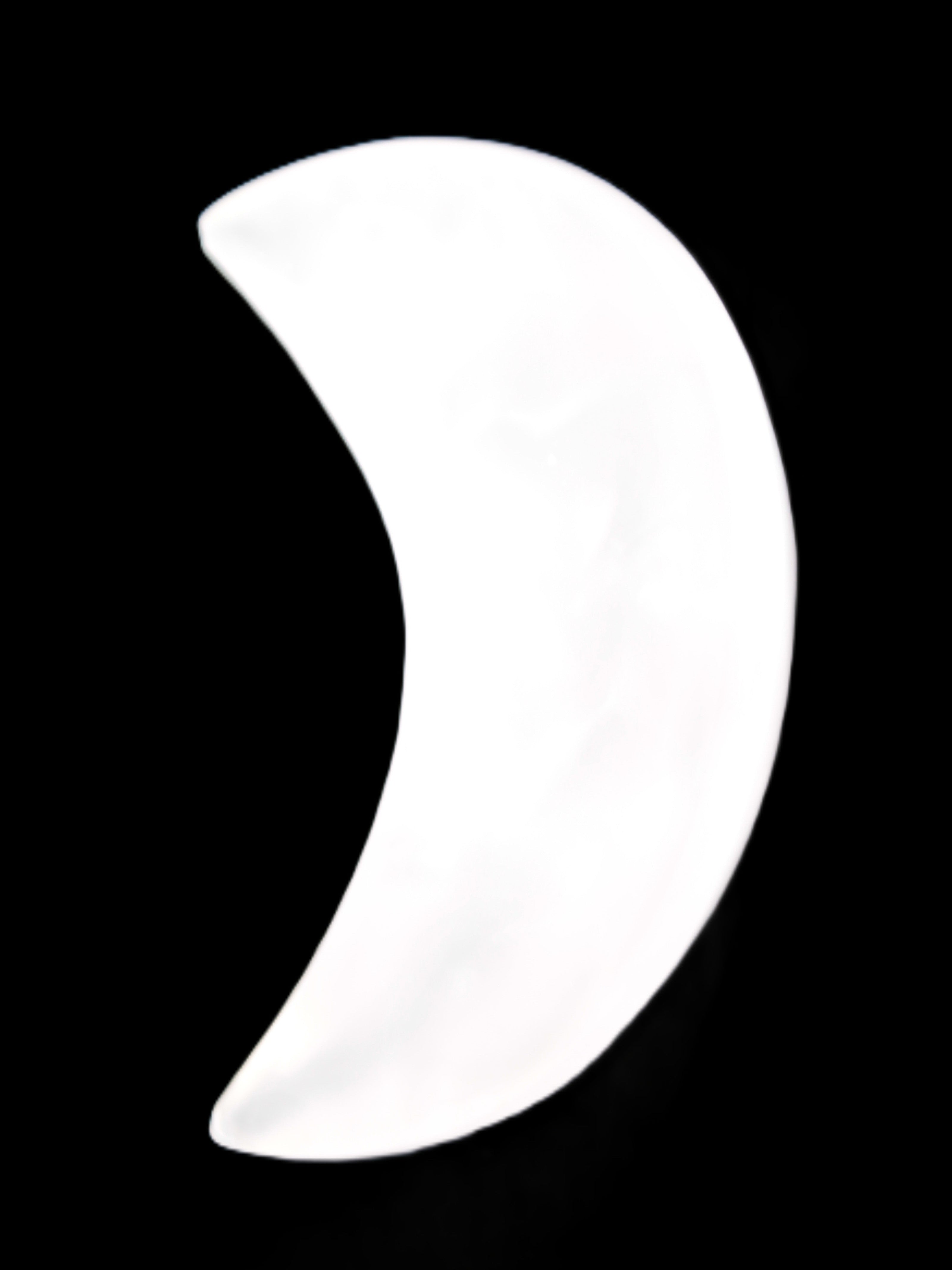 Mangano Calcite moon 72*101mm 171g Rocks and Things Store