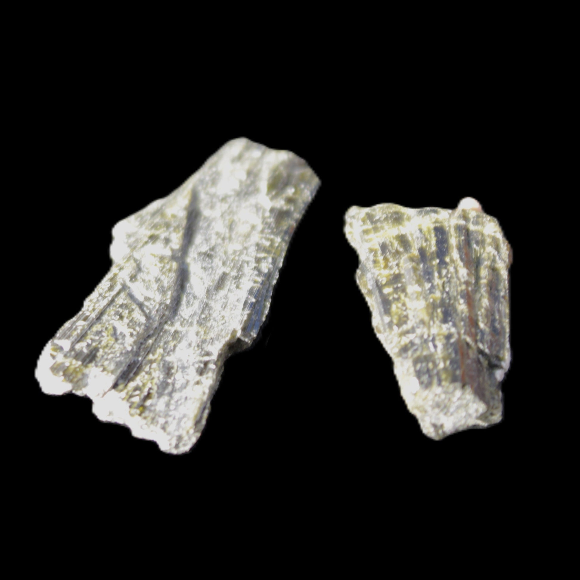 Epidote 2 crystals 32-49mm 12-15g Rocks and Things