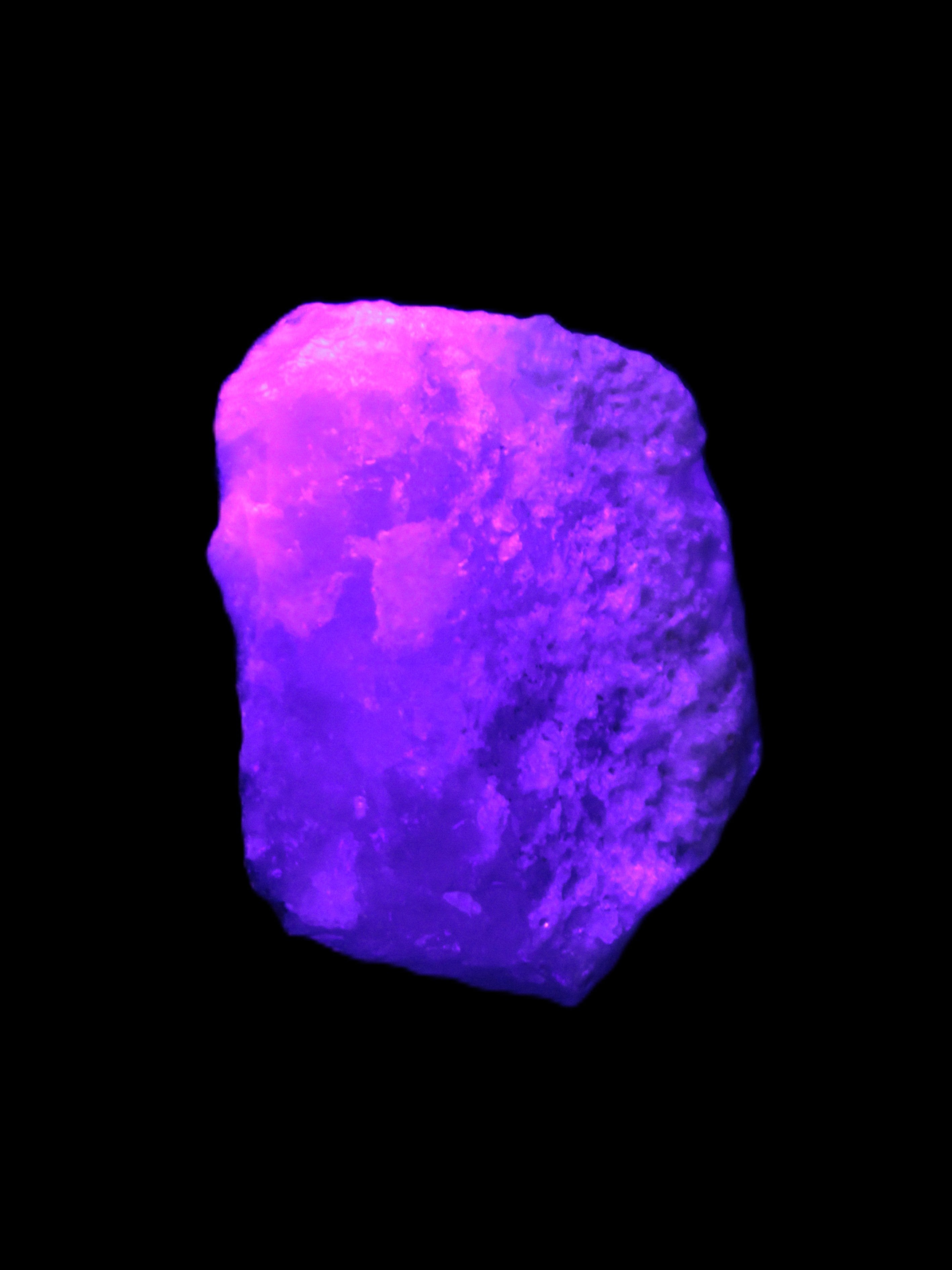 Pink Aragonite specimen on Ironstone matrix  45*10*32mm 25.9g  in UV light - Rocks and Things Store
