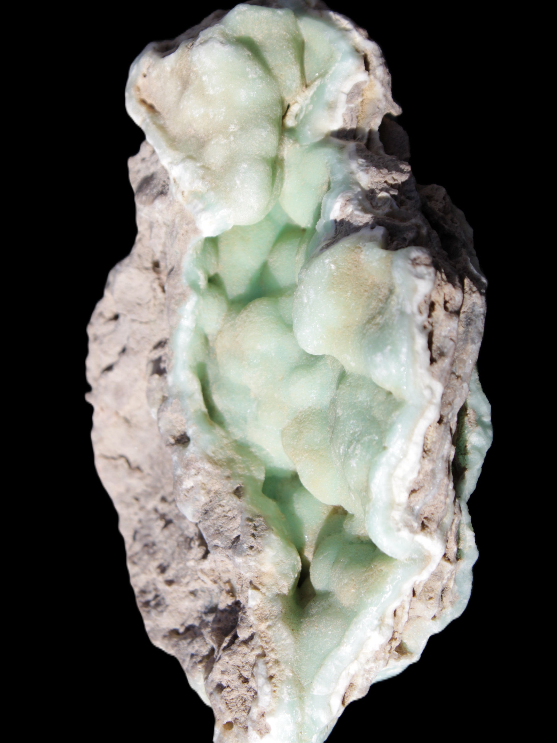 Blue Aragonite Caribbean Calcite specimen 101*40*79mm 223g Rocks and Things Store