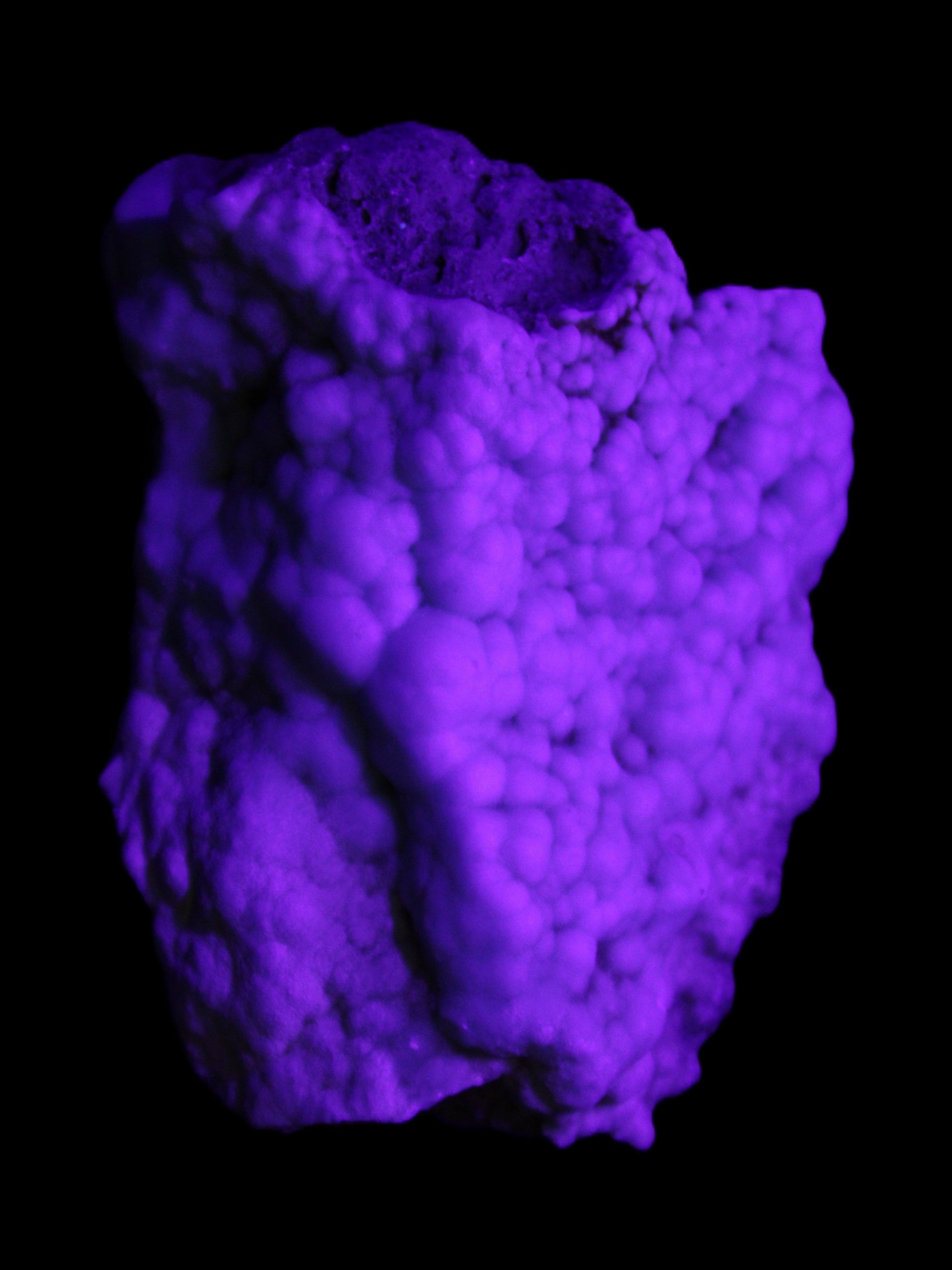 Blue Aragonite Caribbean Calcite specimen 95*48*68mm 352.2g in UV light - Rocks and Things Store
