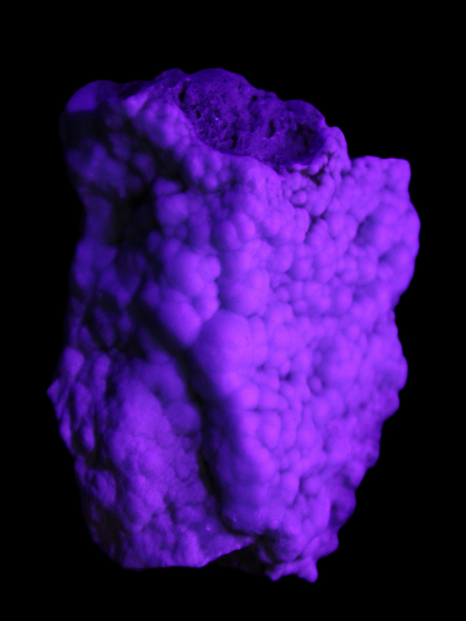 Blue Aragonite Caribbean Calcite specimen 95*48*68mm 352.2g in UV light - Rocks and Things Store