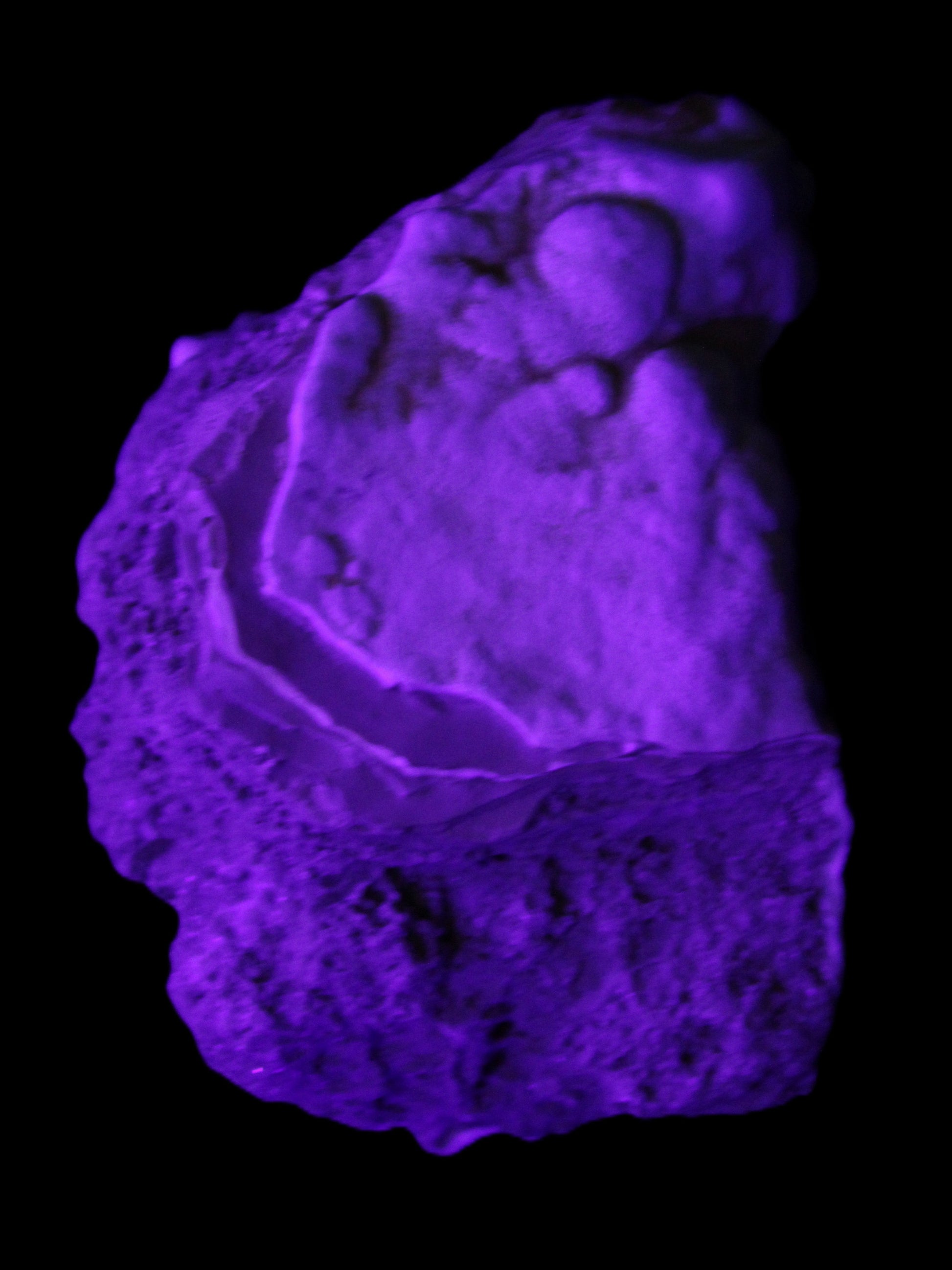 Blue Aragonite Caribbean Calcite specimen 95*48*68mm 352.2g in UV light - Rocks and Things Store