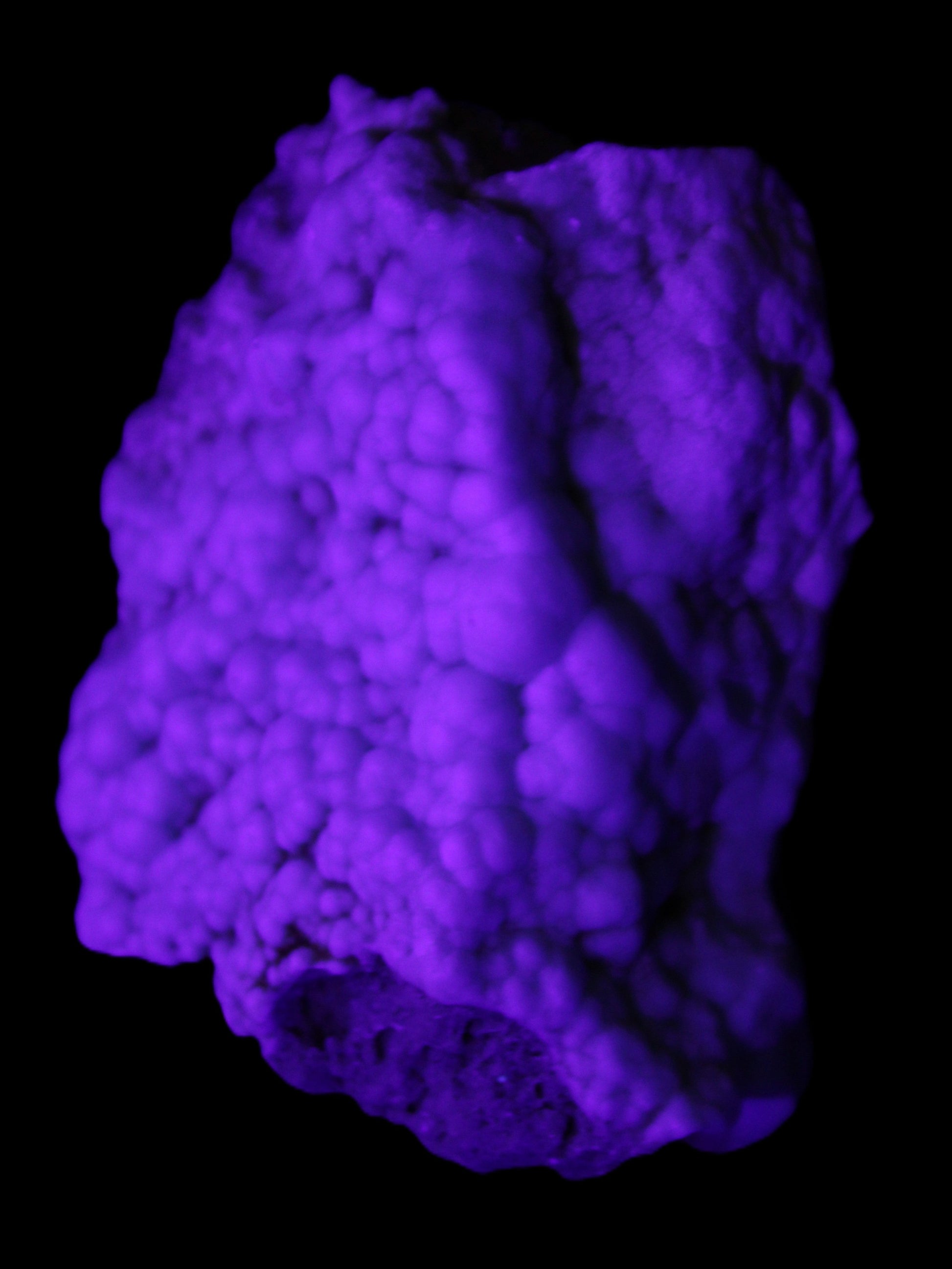Blue Aragonite Caribbean Calcite specimen 95*48*68mm 352.2g in UV light - Rocks and Things Store
