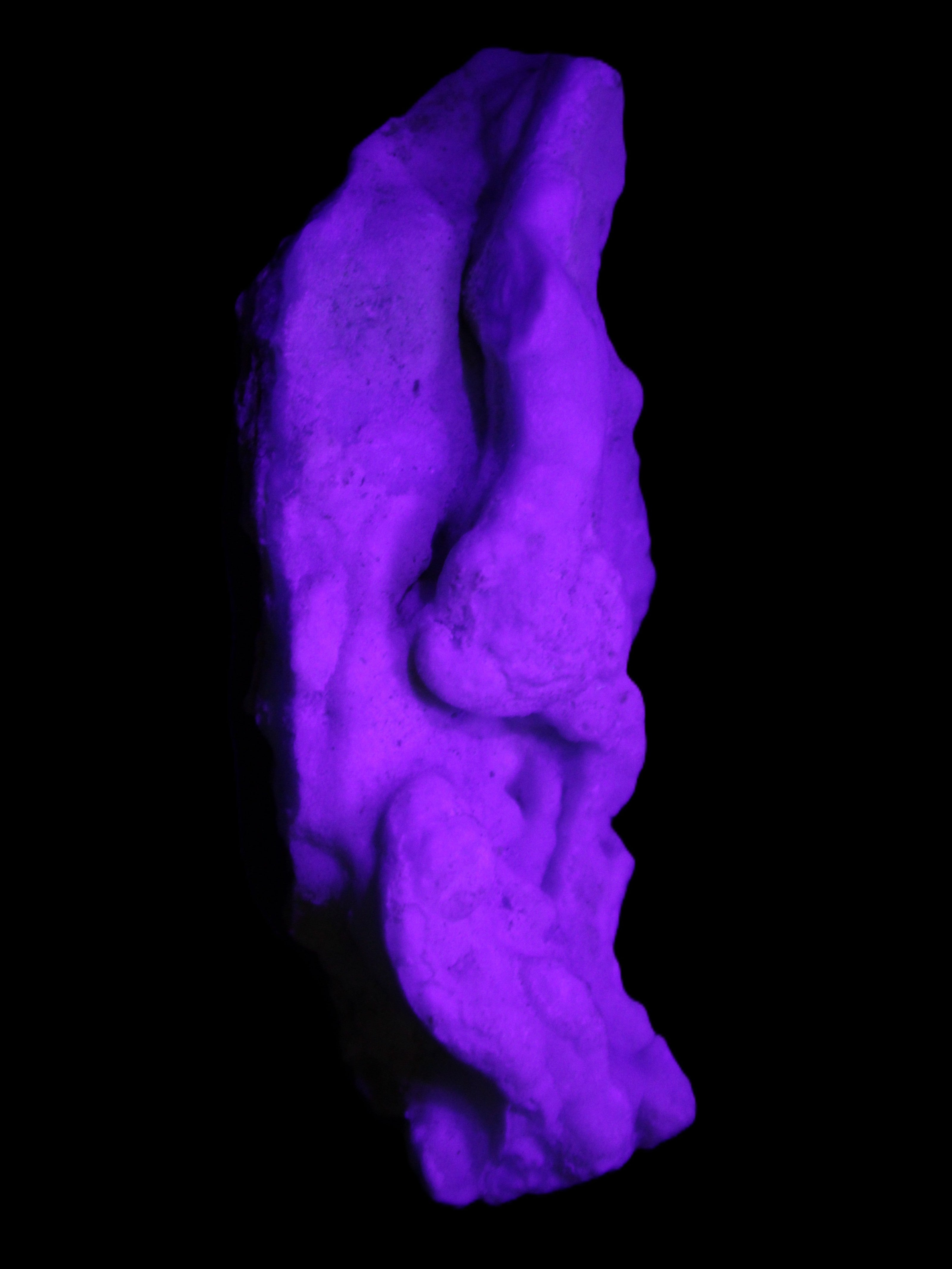 Blue Aragonite specimen 102*22*42mm 100g in UV light - Rocks and Things Store