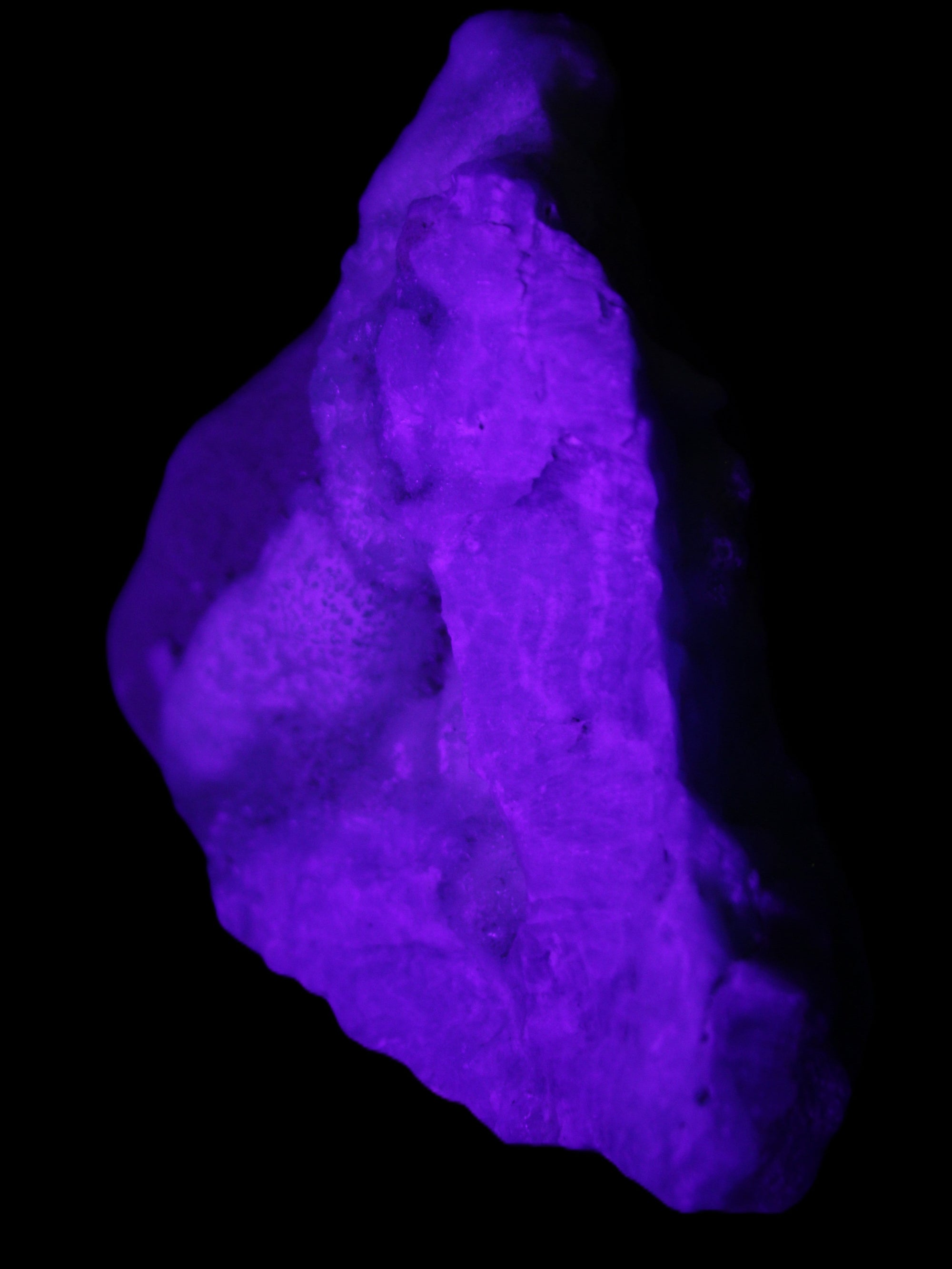 Blue Aragonite specimen 85*23*65mm 122g in UV light - Rocks and Things Store
