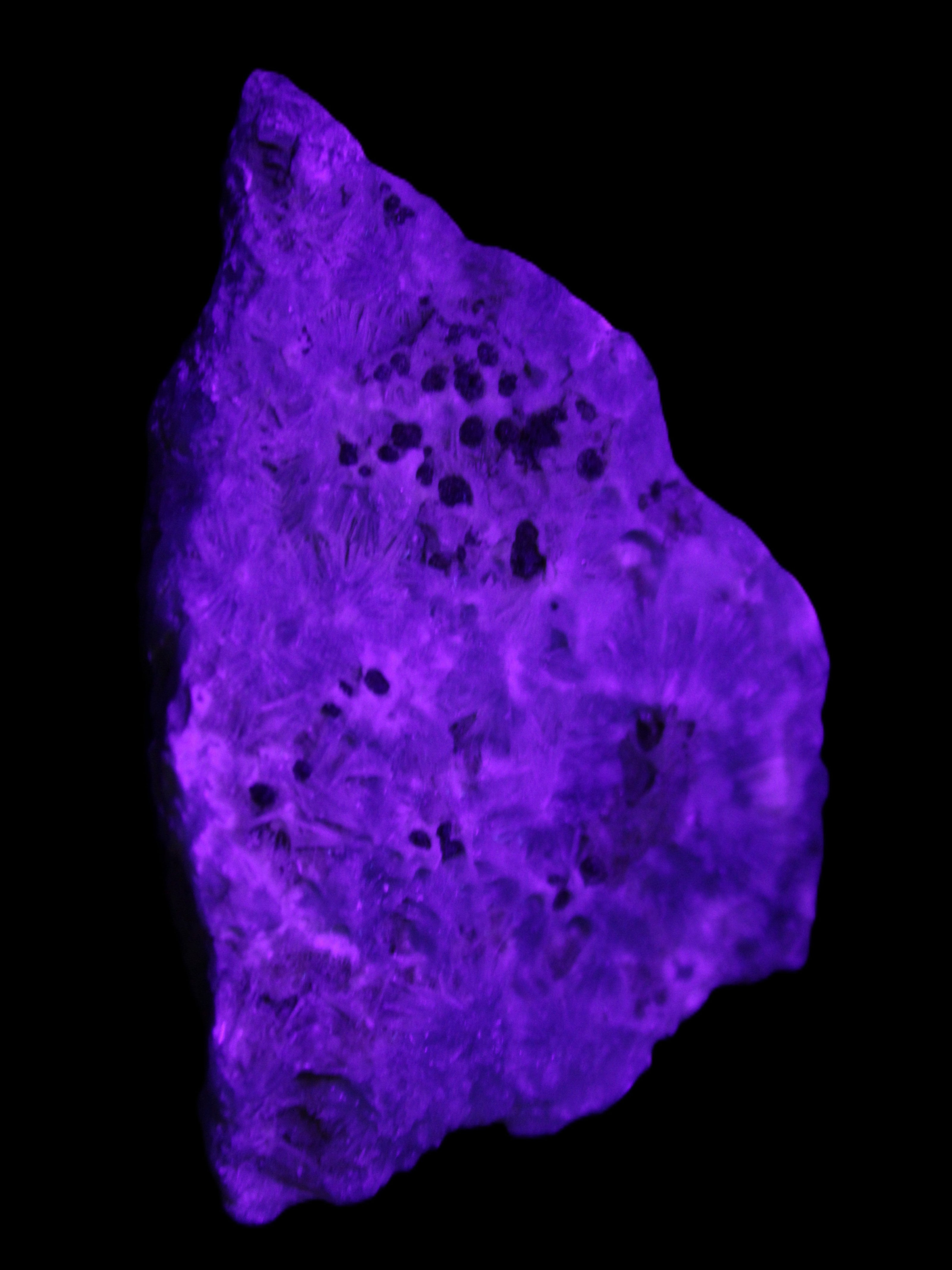 Blue Aragonite specimen 71*22*53mm 94.5g in UV light - Rocks and Things Store