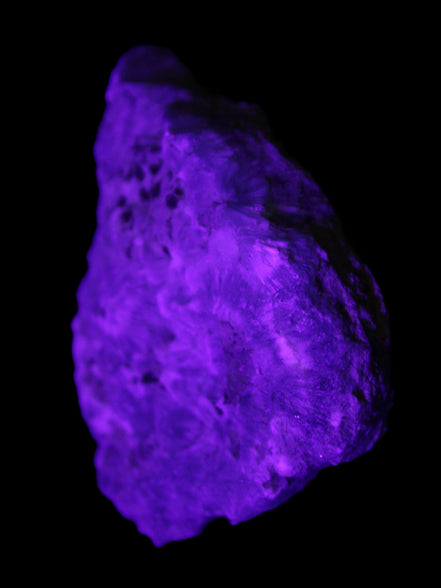 Blue Aragonite specimen 71*22*53mm 94.5g in UV light - Rocks and Things Store