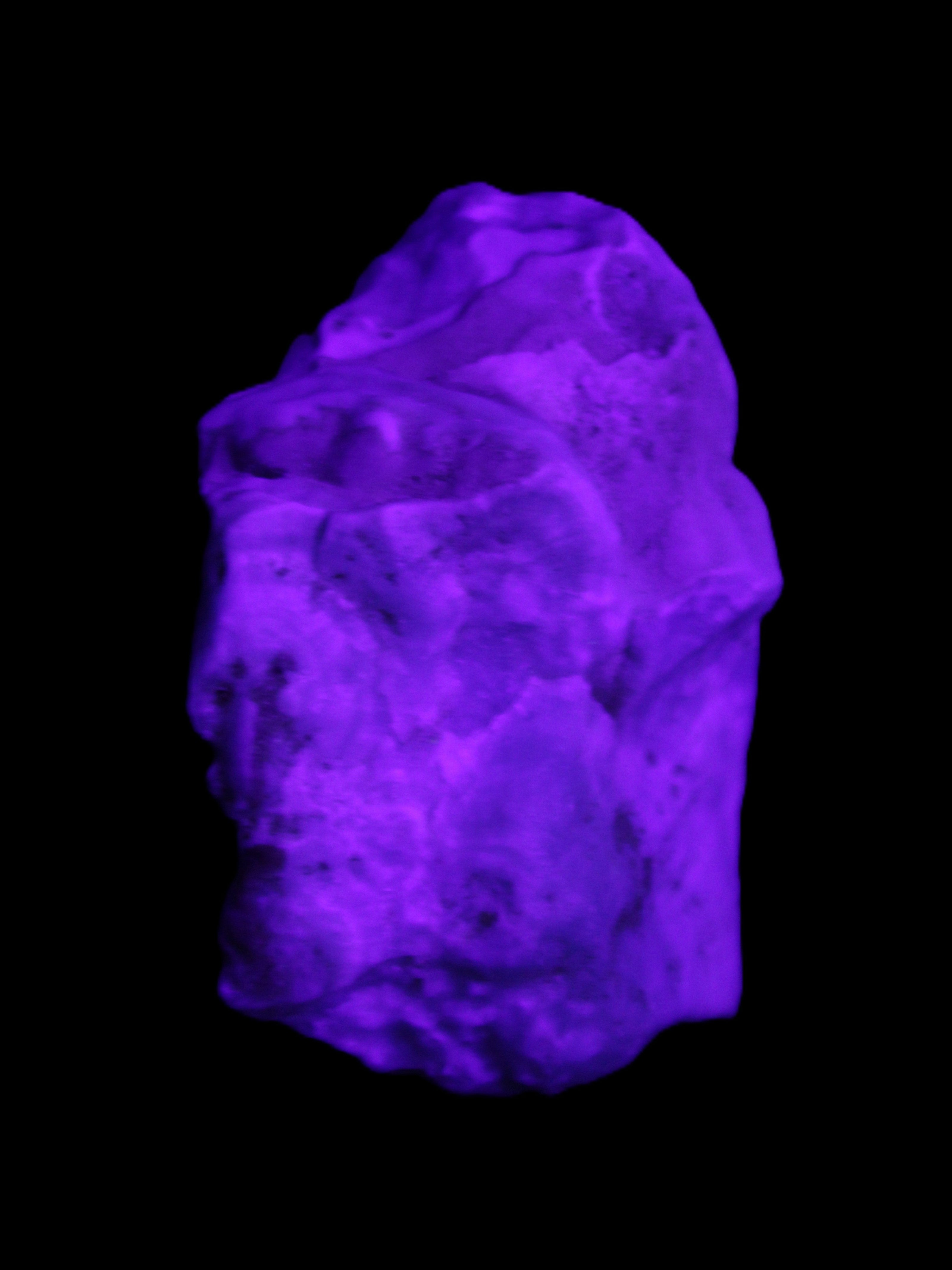 Blue Aragonite specimen 68*25*51mm 84.5g in UV light - Rocks and Things Store