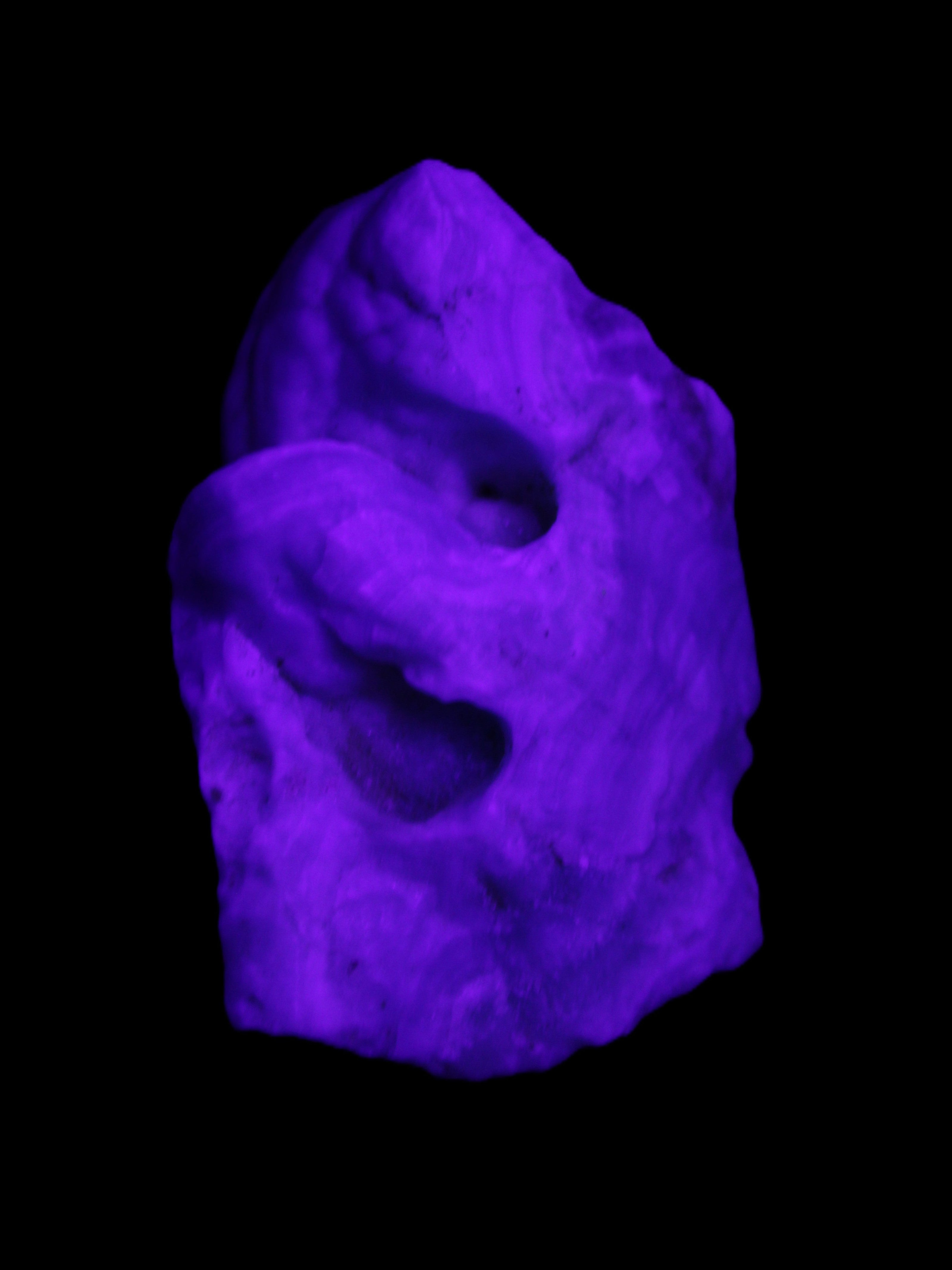 Blue Aragonite specimen 68*25*51mm 84.5g in UV light - Rocks and Things Store