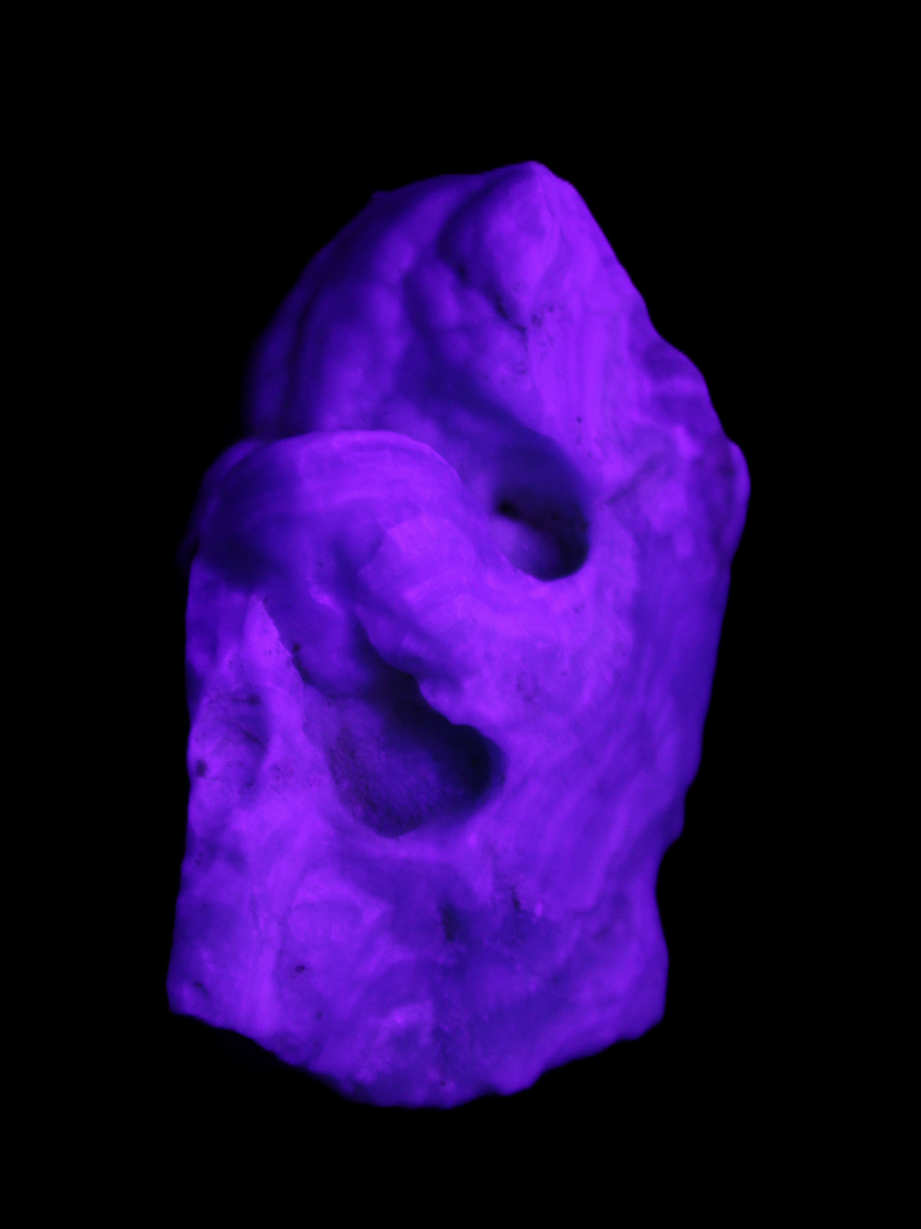 Blue Aragonite specimen 68*25*51mm 84.5g in UV light - Rocks and Things Store