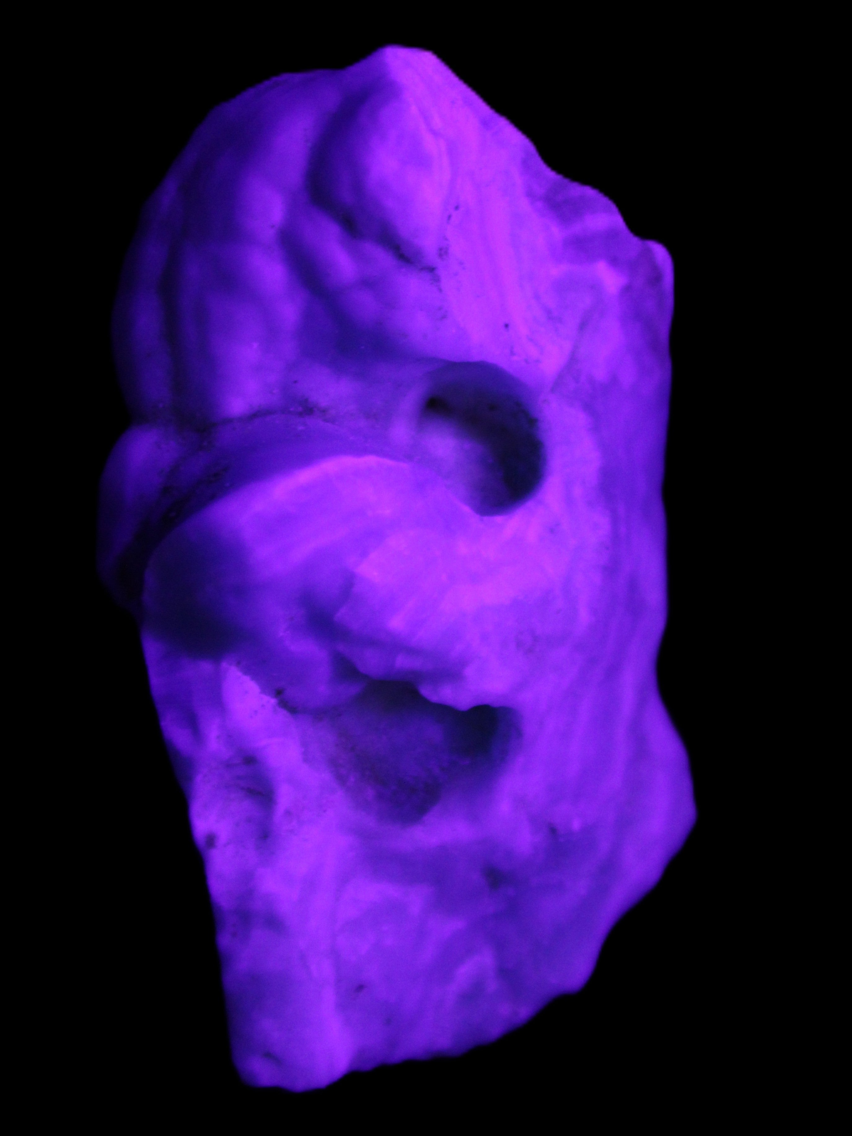 Blue Aragonite specimen 68*25*51mm 84.5g in UV light - Rocks and Things Store