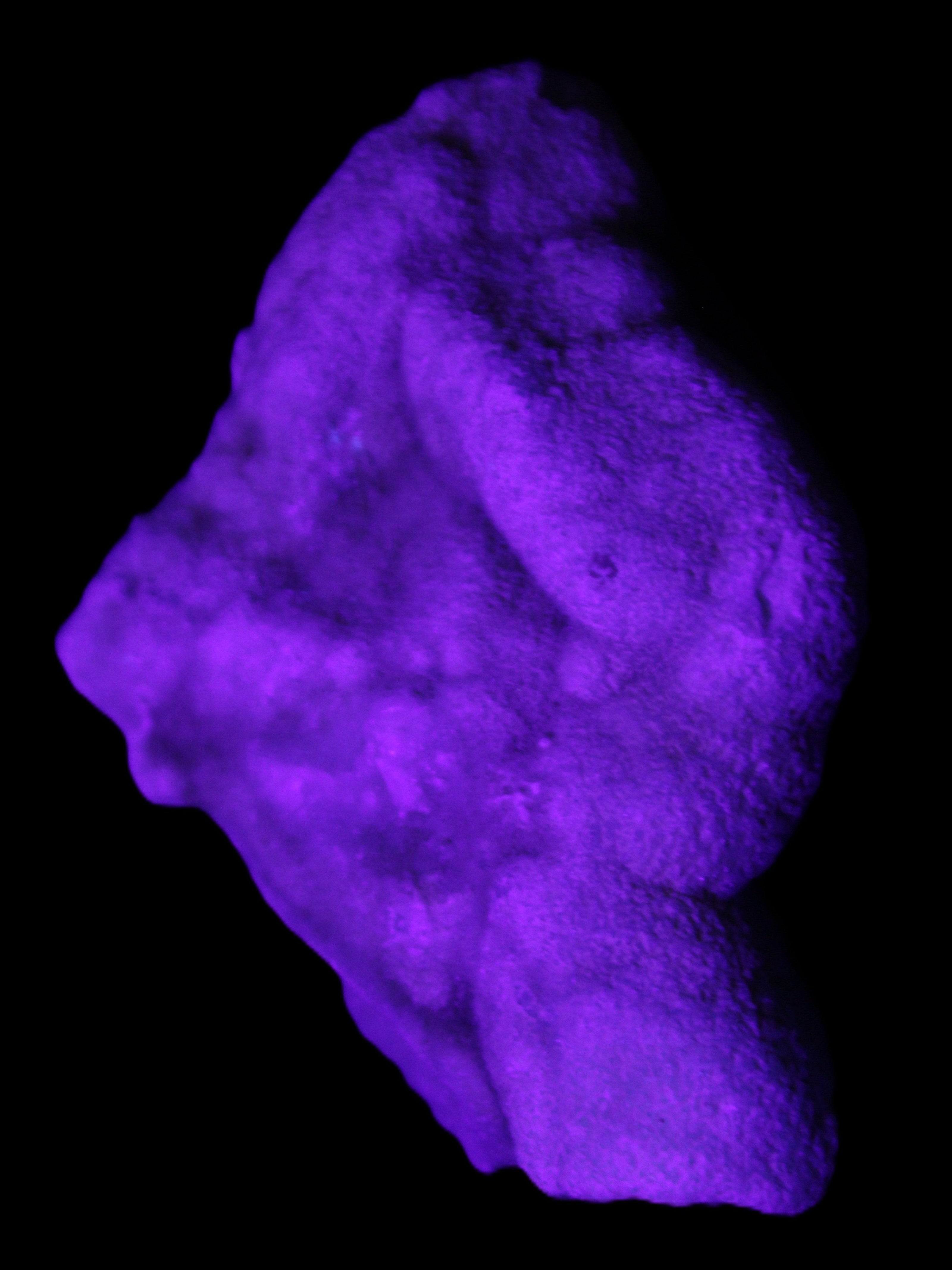 Blue Aragonite specimen 73*22*53mm 100g in UV light - Rocks and Things Store