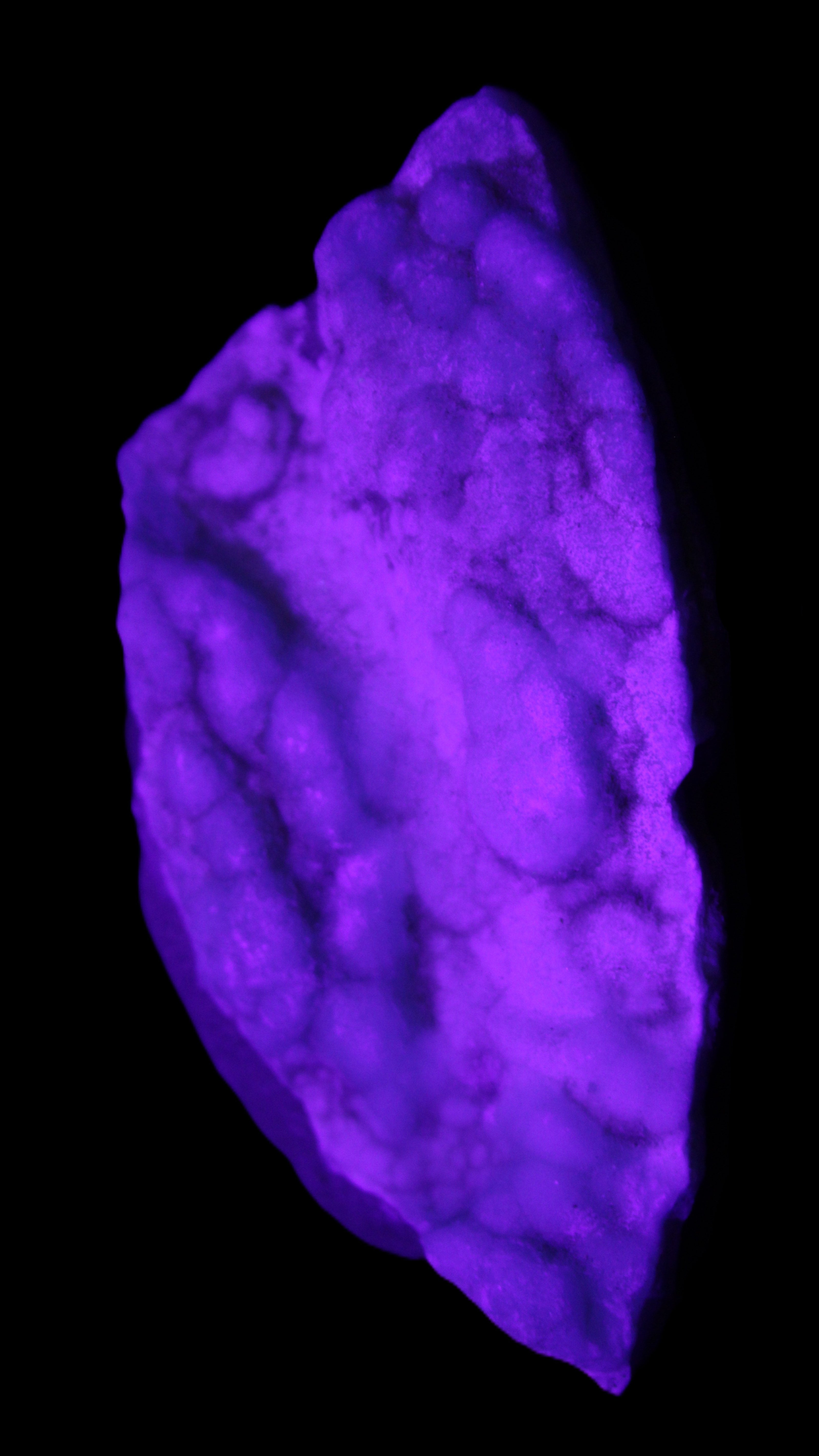 Blue Aragonite specimen 112*35*80mm 270g in UV light - Rocks and Things Store