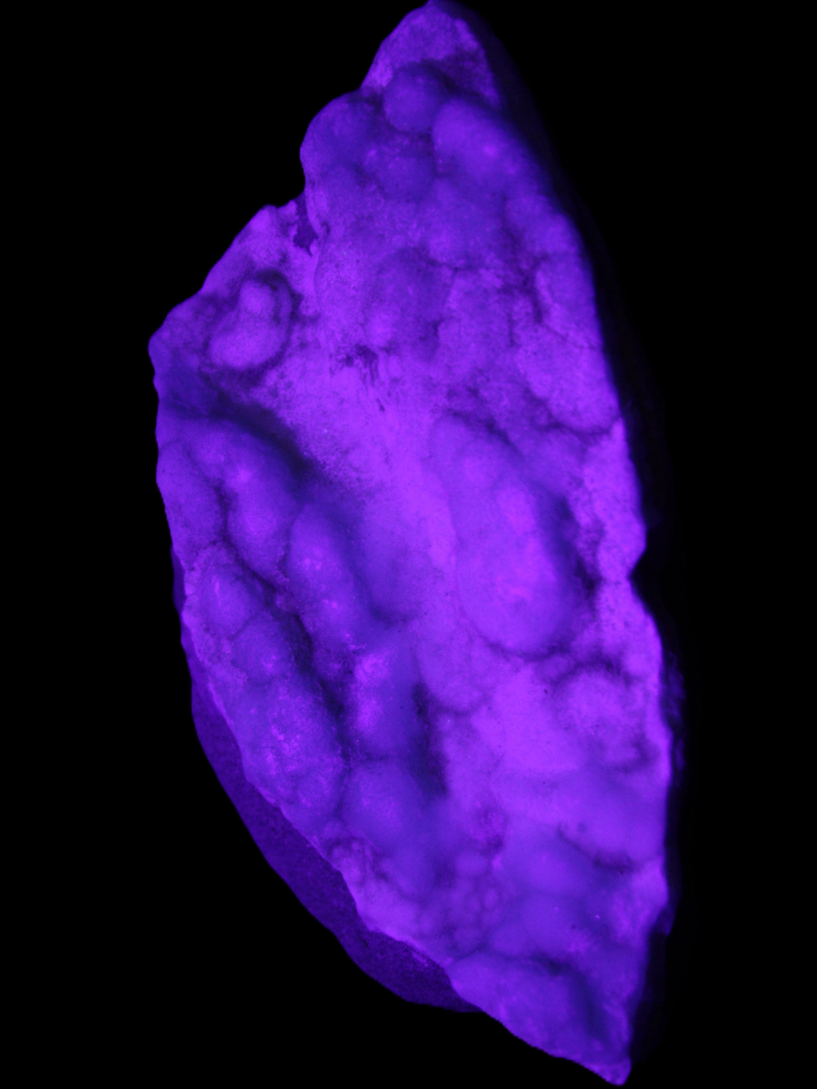 Blue Aragonite specimen 112*35*80mm 270g in UV light - Rocks and Things Store